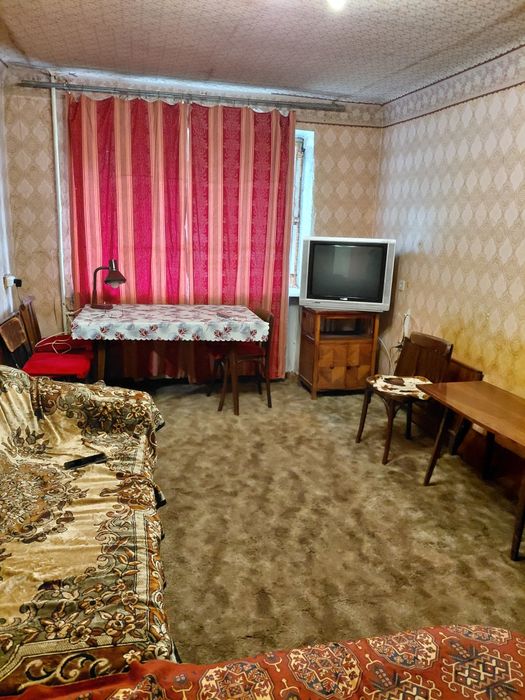 Сдам  свою 3 х ком. пр.Слобожанский на 7 спальных мест