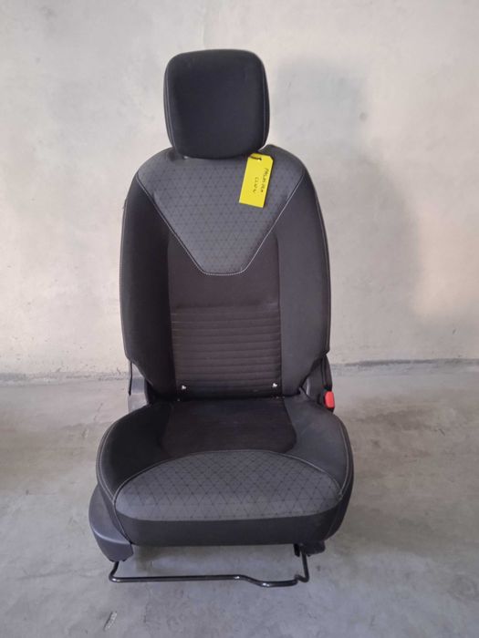 Fotel pasażera Renault Clio IV EU