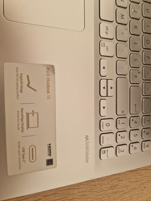 Asus vivobook 15