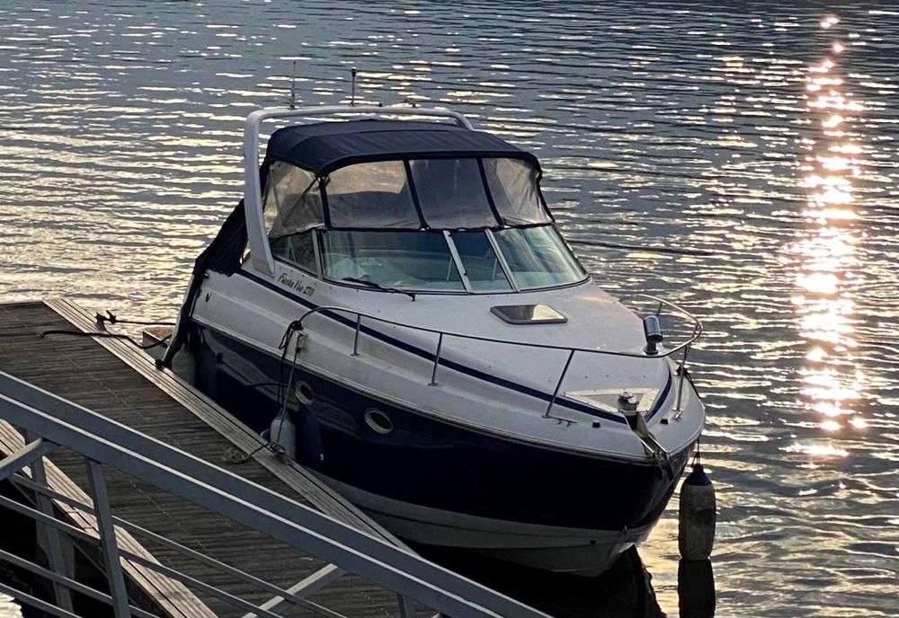 Barco Rinker Fiesta Vee 270