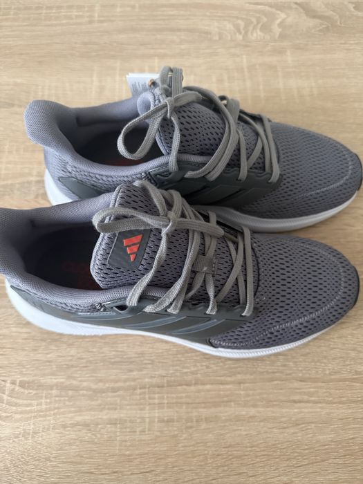 Кроссовки Adidas мужские 41 размер