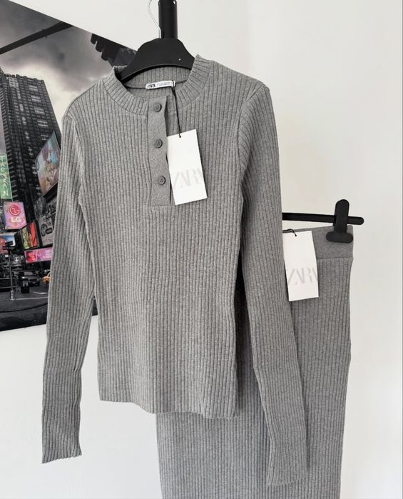 Жіночий костюм кофта і спідниця в рубчик zara