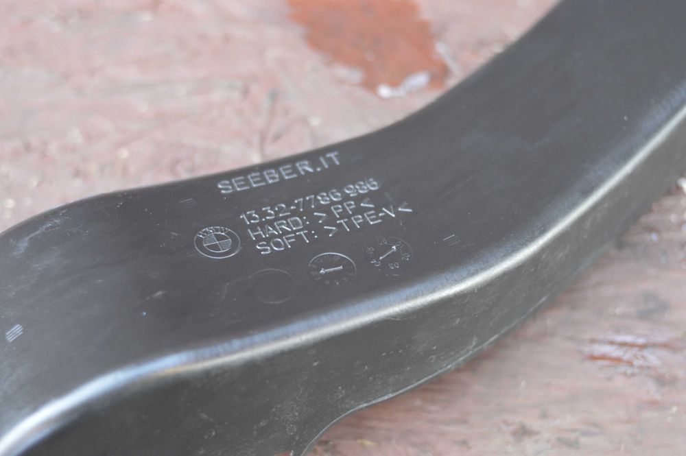 BMW E46 ORYGINALNY DOLOT powietrza do chłodniczki paliwa M57 / M47 OEM
