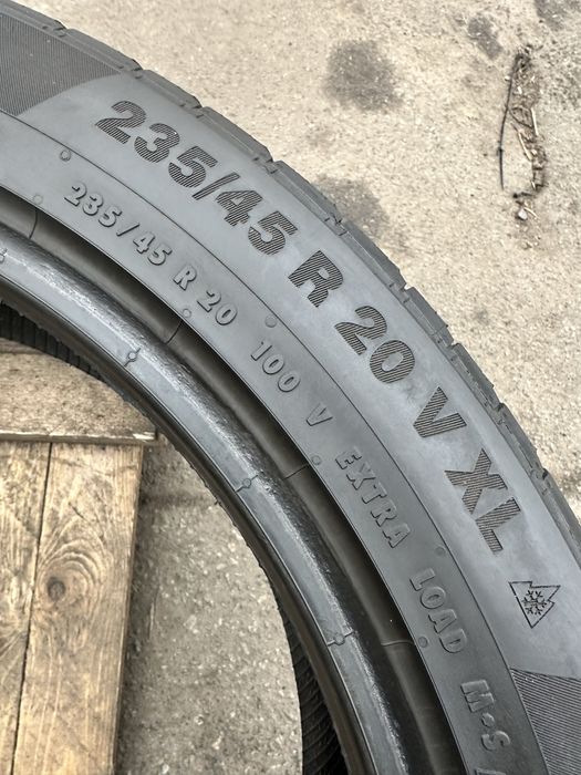 Шини 235 45 20 100V XL Continental WinterContact TS850P пара