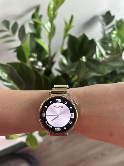 Huawei watch gt 4 zlota bransoleta