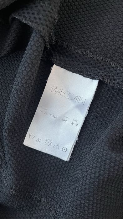 Marc cain czarna marynarka z lamówką 2