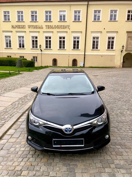 Toyota Auris Executive 2017 Hybrid