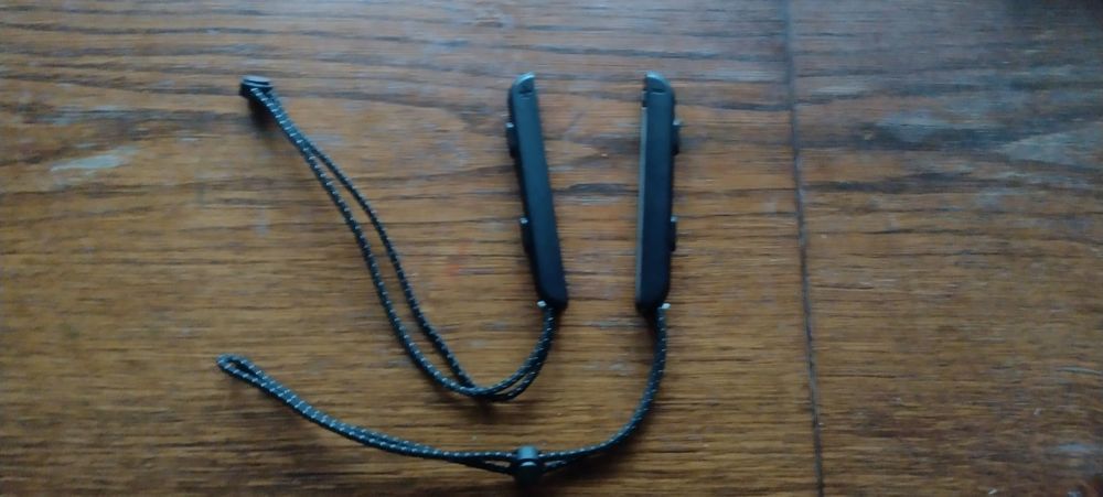 Sprzedam Nintendo Switch Oled z grą i etui.