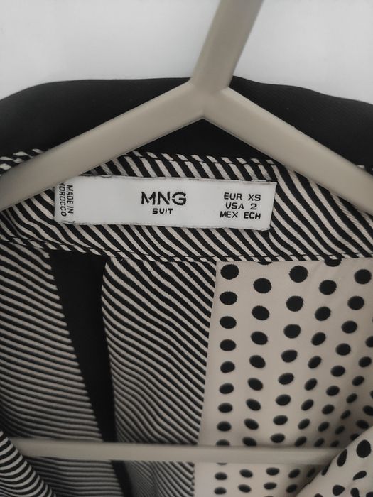 Блюзи жіночі елегантні