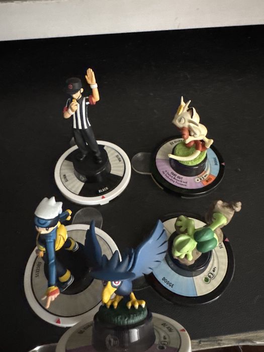 Pokémon Trading Figure Game TOMY Original – Charizard, Red, Blue e mais | Raro