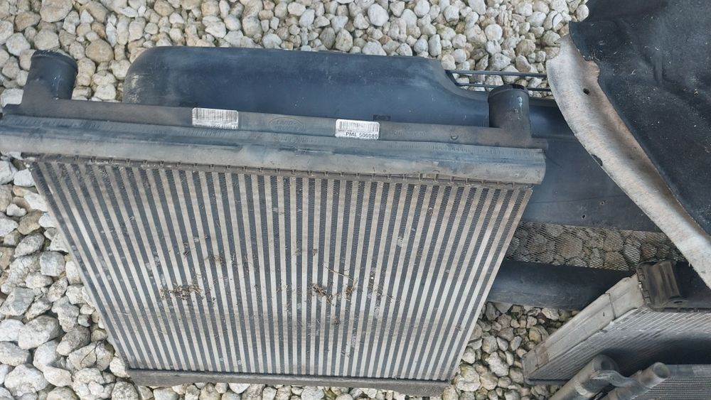 Інтеркулер PML500080 7H428T000AC Land Rover Range Rover Sport L320 05-