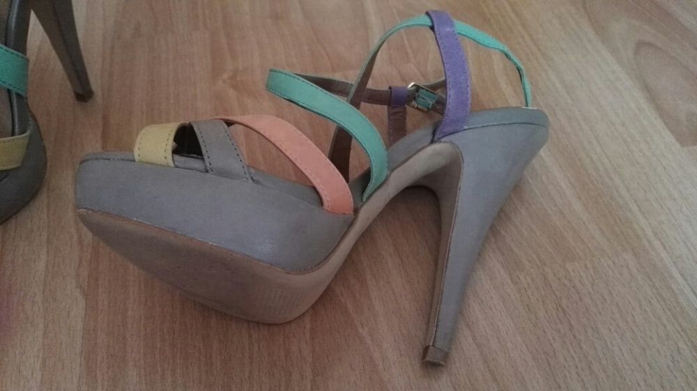 Szpilki Aldo kolorowe