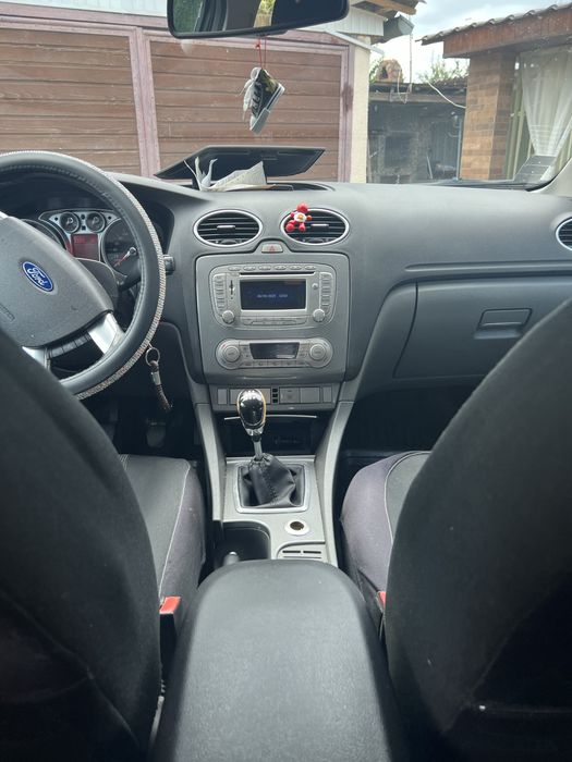 Ford focus 2010 року