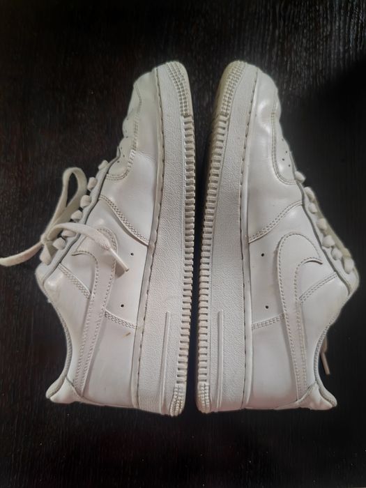 Buty Nike Air Force 1 Low White – Klasyk w dobrym stanie, R. 40,5 (25,