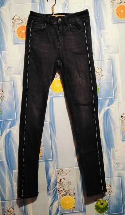 Продам женские брюки-36,40,44,46,48,50,52 р-ров