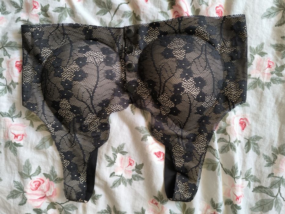 Biustonosze zapinane z przodu