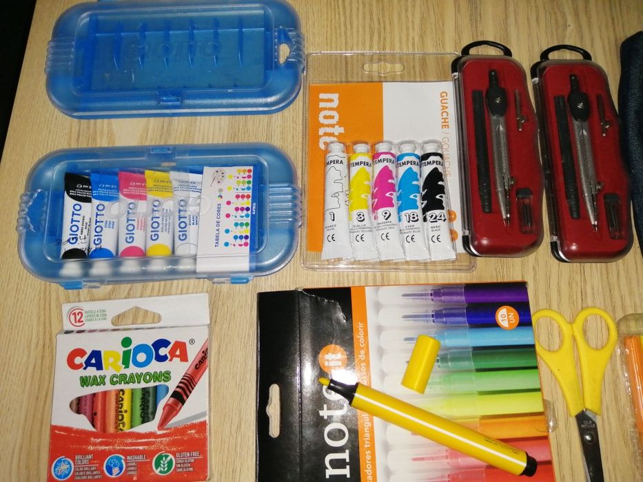 Material escolar diverso