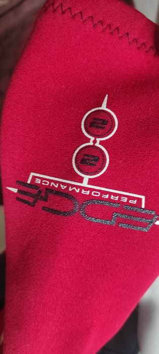 Como novo Fato surf neopreme criança, Alder 2.2