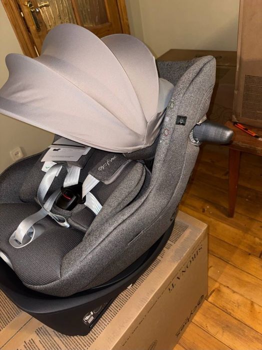 Дитяче автокрісло Cybex Sirona Ti platinum  сіре з базою