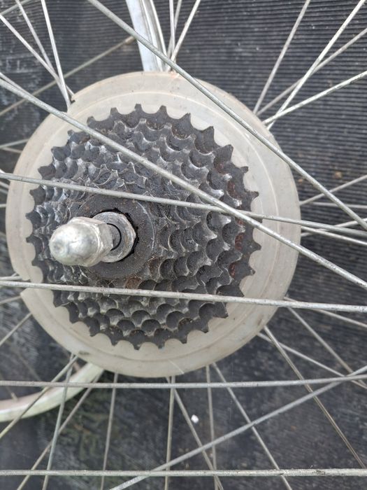 Колеса задні для велосипеда 28дюймів