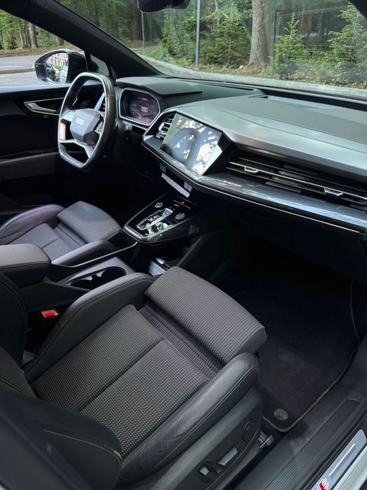 Авто Audi q4 sportback e-tron