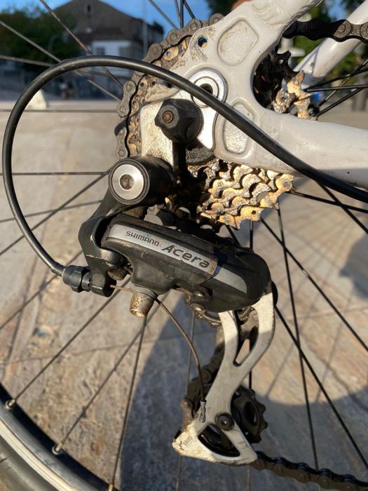 Bicicleta E-8000 Orus