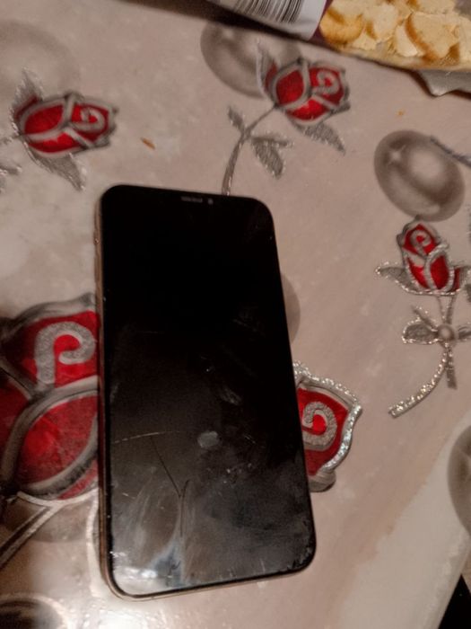 продам свой iphone  XS  на 64 / GB