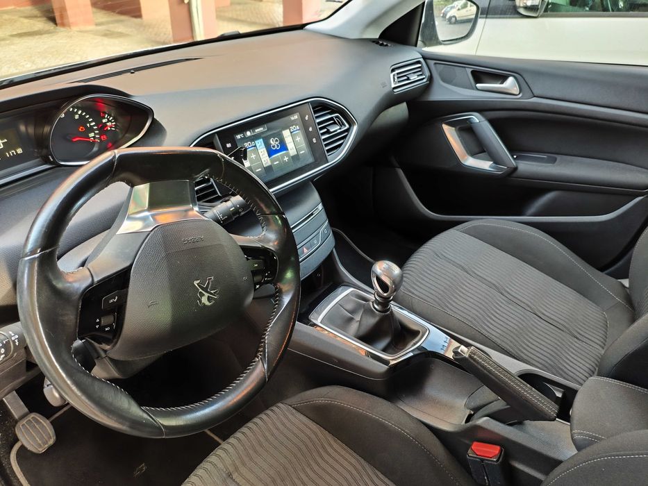 Peugeot 308 SW HDI Blue Business