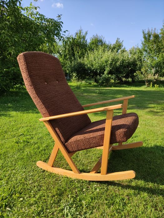 Fotel bujany tapicerowany fotel na płozach