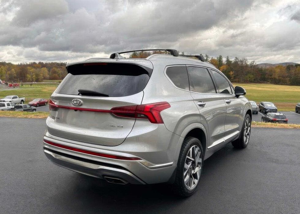 Hyundai Santa Fe      2024