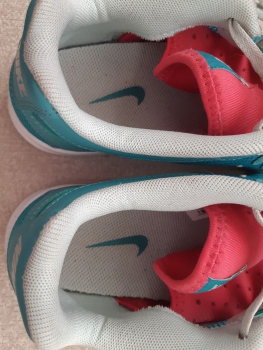 Buty sportowe  Nike w roz. 36,5