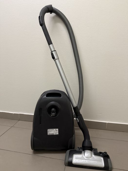 Otkurzacz Elektrolix EUSC62-DB