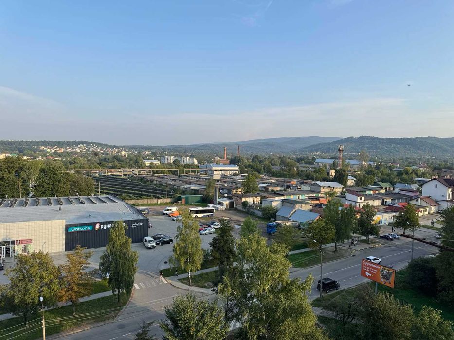 Продаж 4-х кімнатної квартири, під ремонт, вул. Коваліва, м. Борислав!