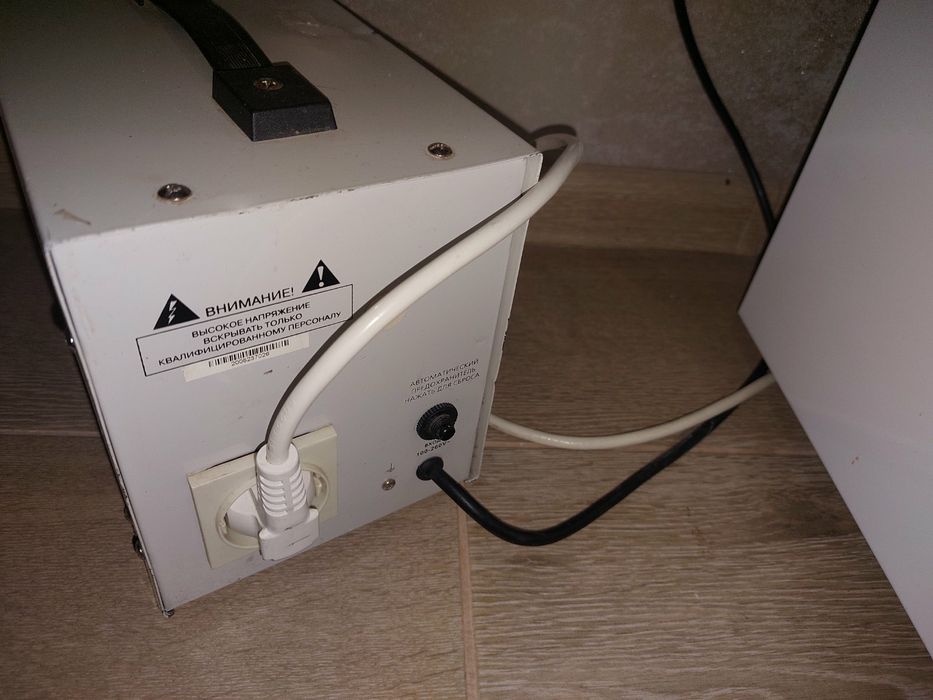 TDR-2000VA  Стабілізатор напруги