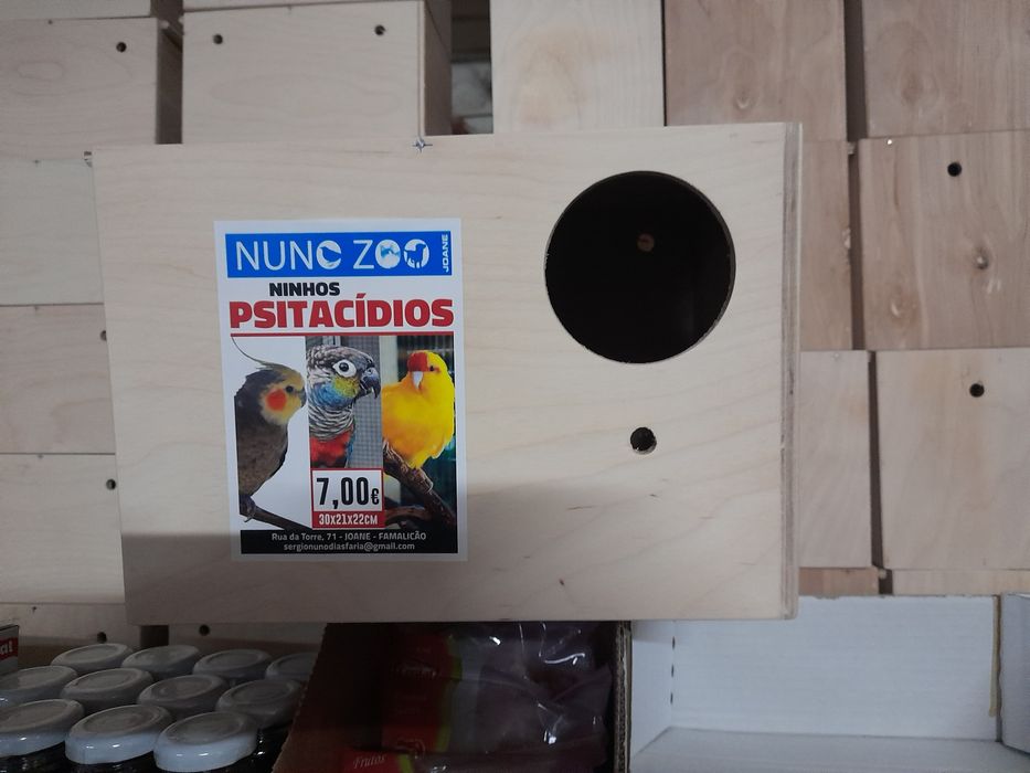 Ninho psitacidios 7 euros