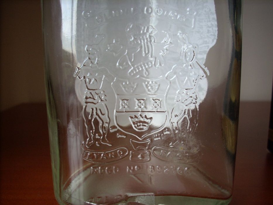 Garrafa antiga Grant's c/ caixa