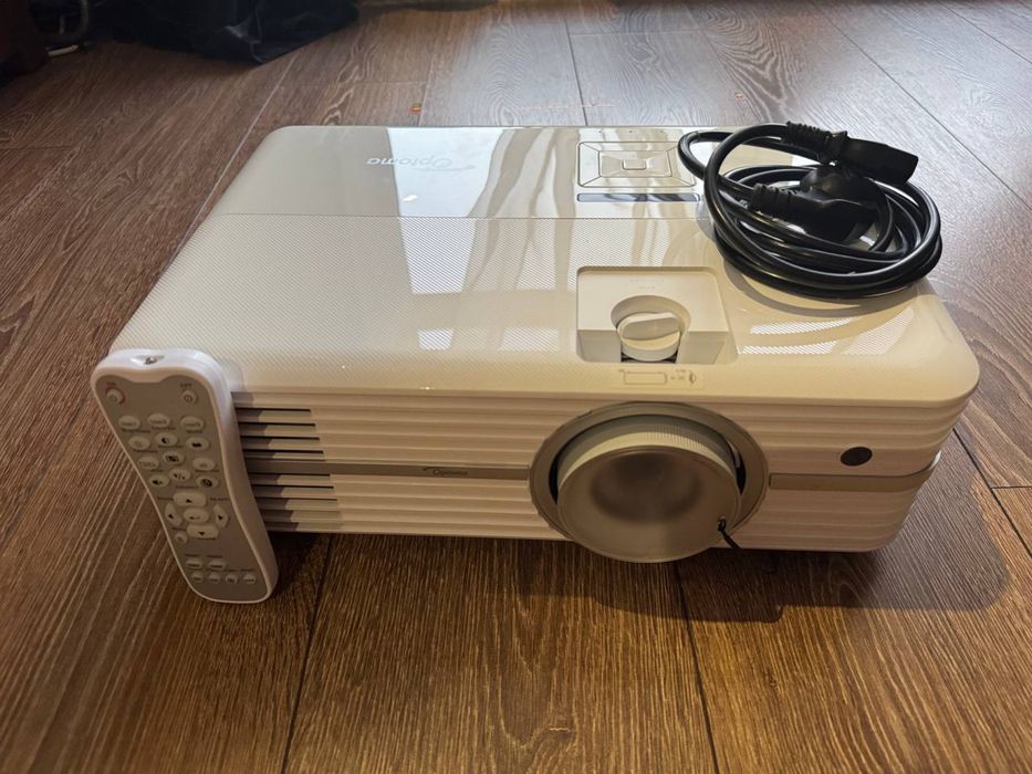 Projektor optoma 4k