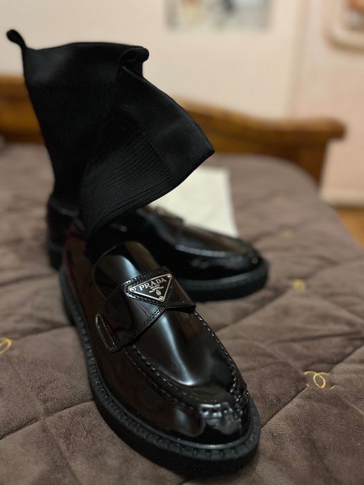 Prada чоботи нові