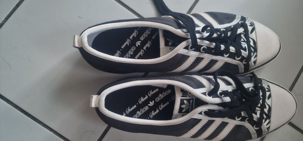Trampki, tenisówki Adidas damskie czarno-białe 40 2/3