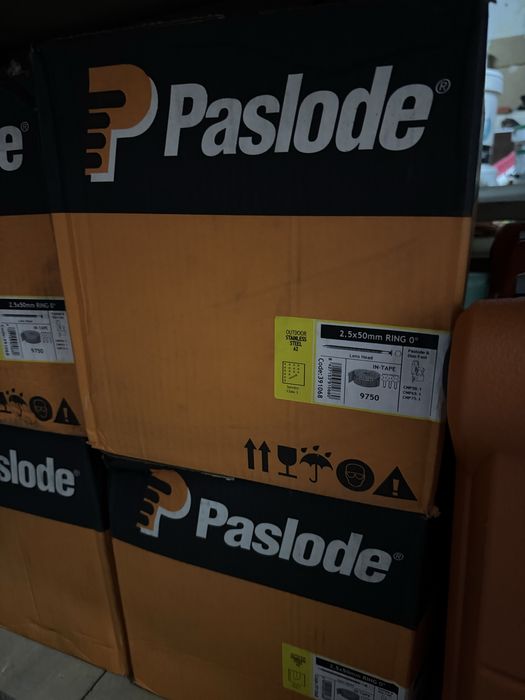 Vendo PASLODE Pneumática CNP65.1 + 6 caixas pregos