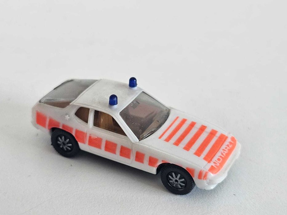 Herpa 1:87 H0 - Porsche 924 pogotowie model do makiety
