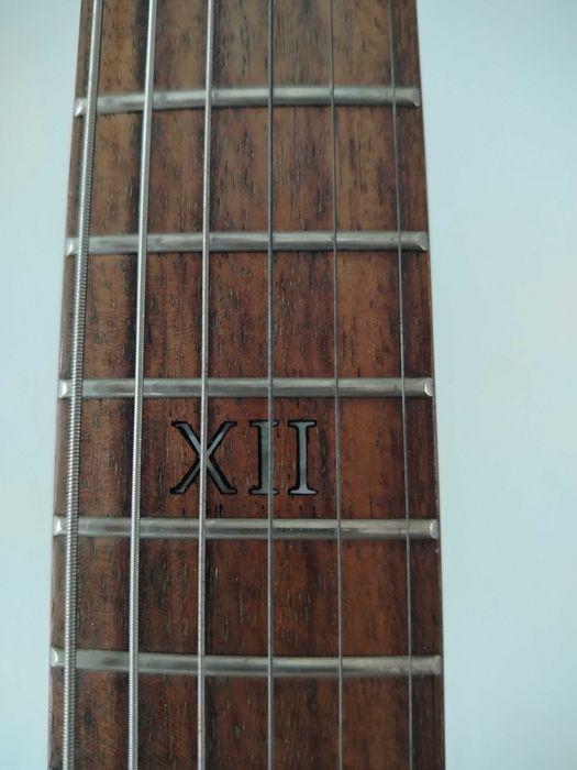 Gitara elektryczna Epiphone Goth XII - multiefekt gitarowy NUX MG300