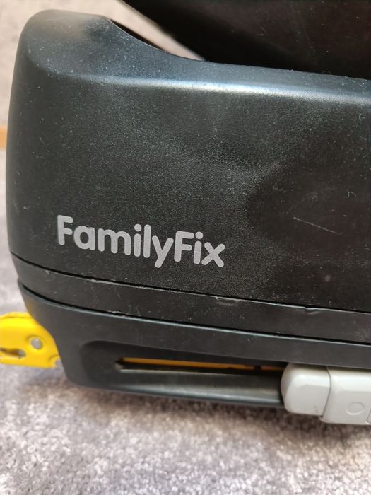 Автокрісло maxi-cosi cabriofix з базою isofix