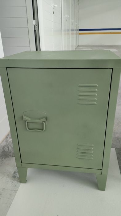 Armários metal verde