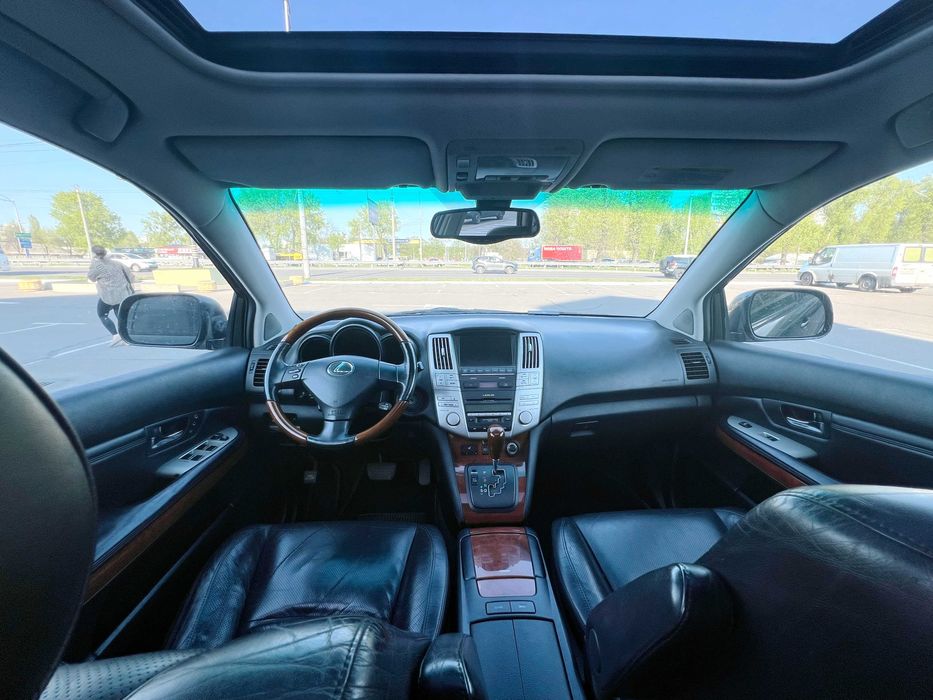 Lexus RX300 2003 г. Пробег подтверждается.