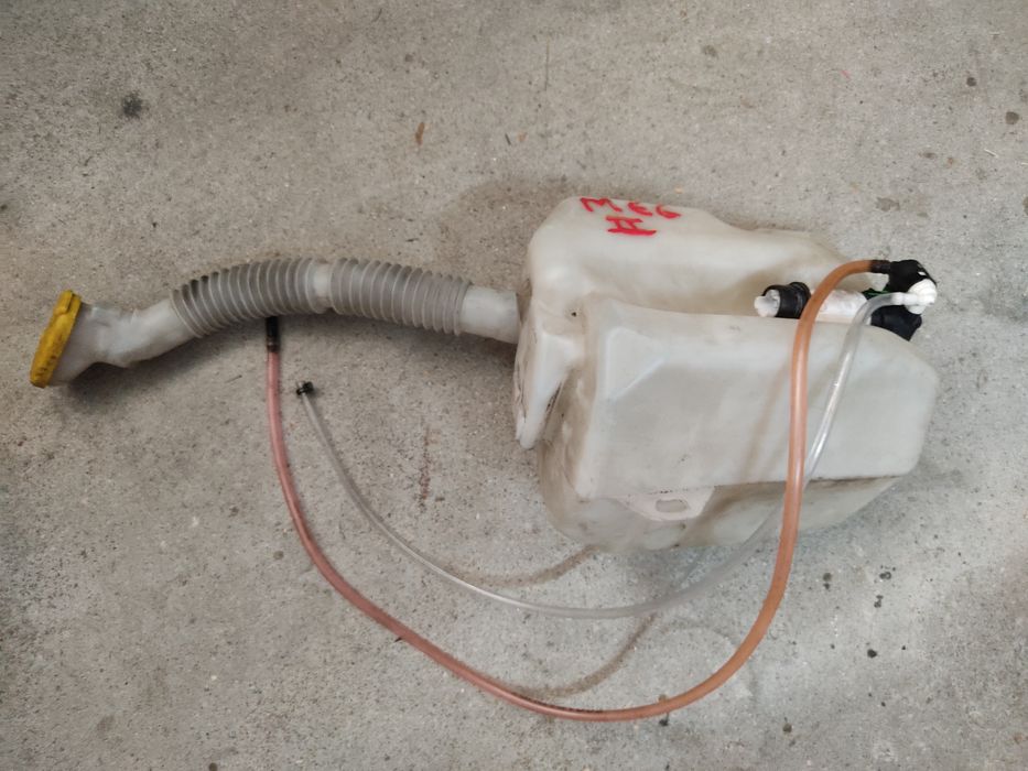 Vaso de água limpa vidros com motor de esguicho+ tubos de água Renault