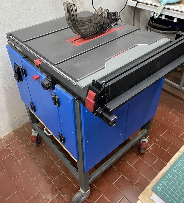 Serra de bancada para madeira