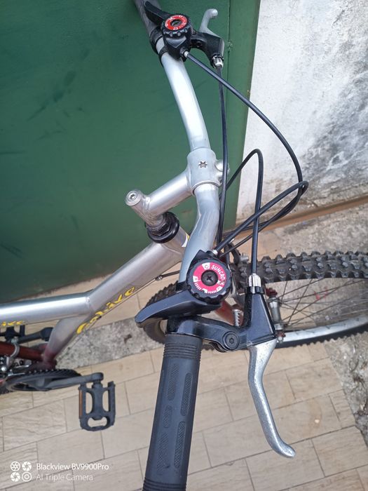 Bicicleta está quase nova acredite não é de luxo mas também não custa caro