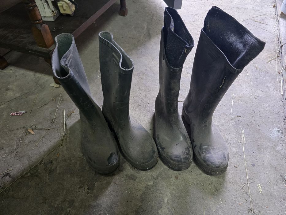 Kalosze rozmiar 42, dwie pary