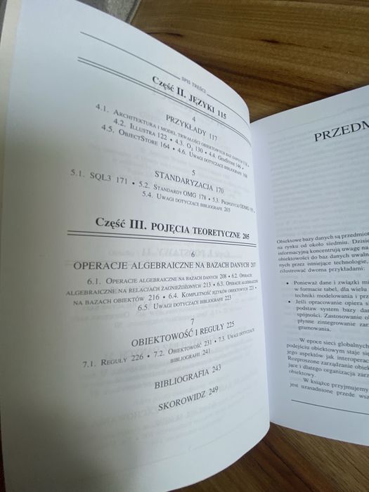 Obiektowe bazy danych. Lausen Georg, Gottfried Vossen